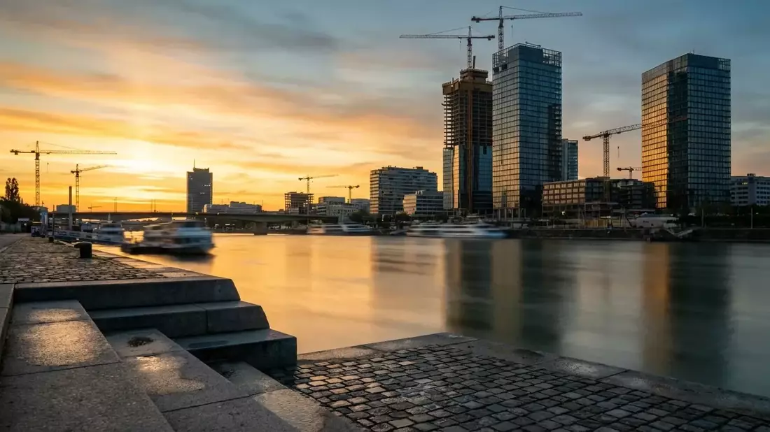 Immobilienmarkt: Österreich kehrt 2025 zur Normalität zurück - Bild: über boerse-global.de