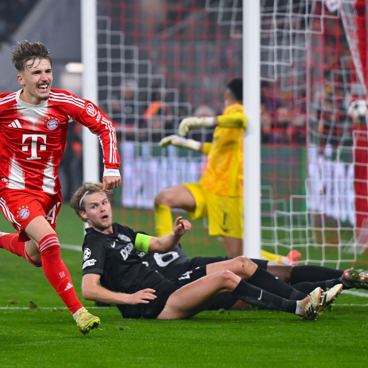 Lennart Karl traf zum umjubelten 2:1. - Foto: Sven Hoppe/dpa