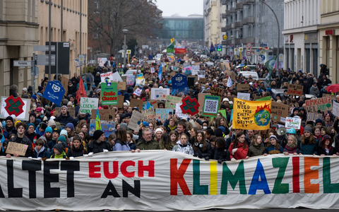 In einigen EU-Staaten gab es Widerstand gegen ein ambitioniertes Klimaziel für 2040. (Archivbild) - Foto: Monika Skolimowska/dpa