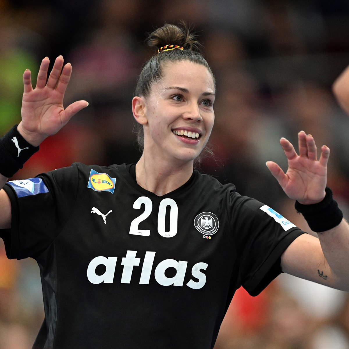 Emily Vogel war bis zum Frühjahr Kapitänin der deutschen Handballerinnen. - Foto: Federico Gambarini/dpa