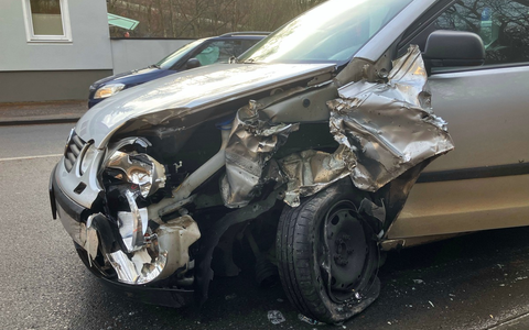 POL-GM: Unfall auf der Vollmerhauser Straße - Foto: presseportal.de