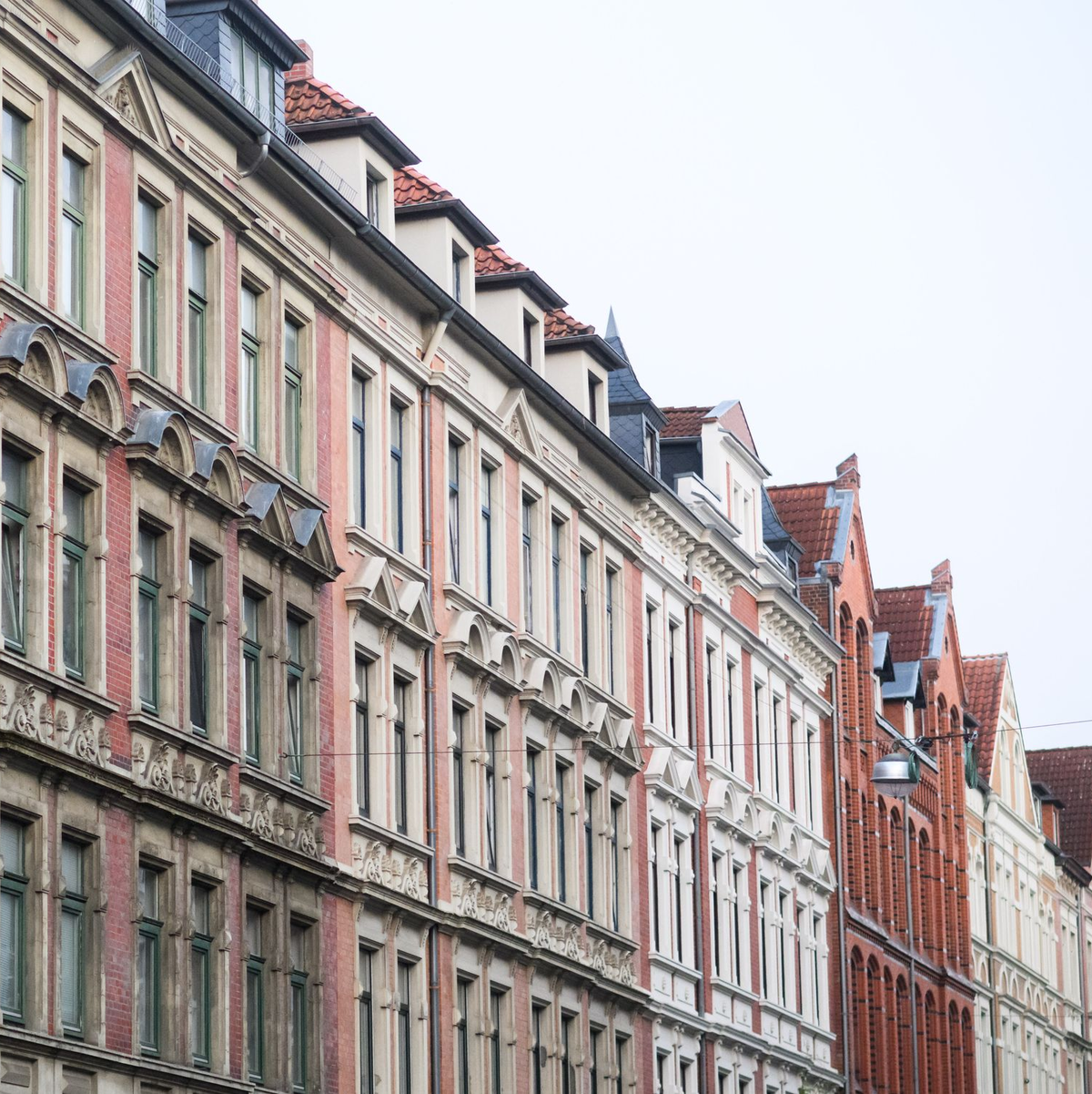 Der nächste Schritt ist nun der Gang nach Karlsruhe. (Archivbild) - Foto: Julian Stratenschulte/dpa