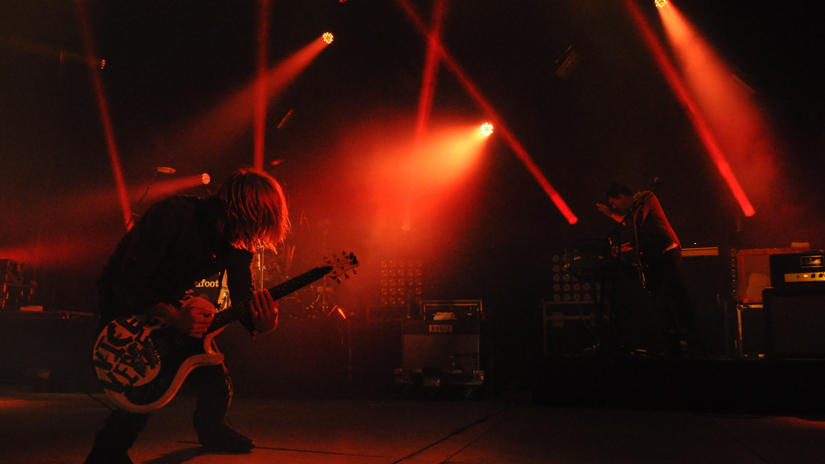 Loctite, Sekundenkleber, Härtetest, Heimwerker-Hack, Tag, Kunststoff-Clip, Keramik, Termin, Minuten, Bastelprodukt - Foto: THN