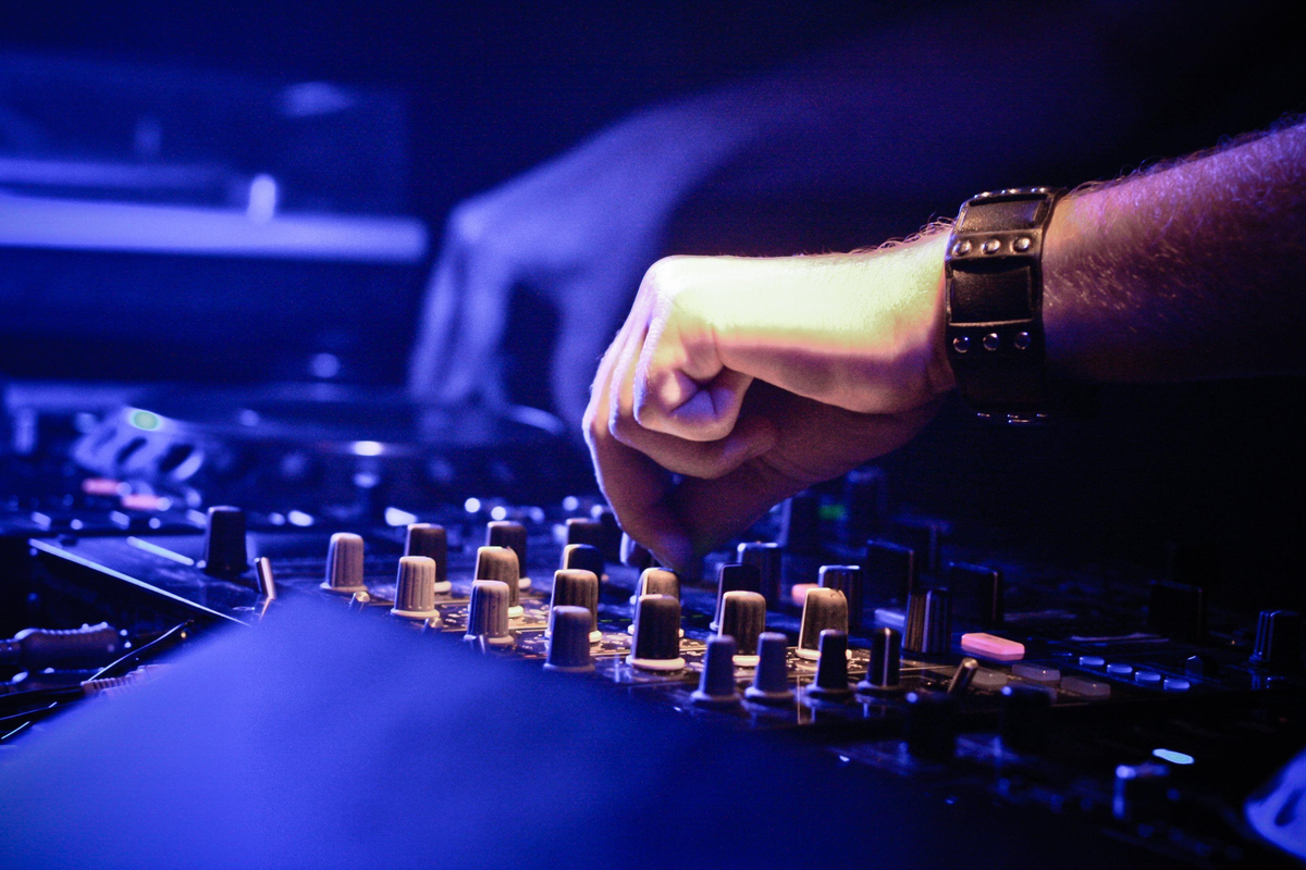 Dr. Dre's Cancer Diagnosis Revealed: Heartbreaking Update on Hip-Hop Legend's Secret Battle Shocks F