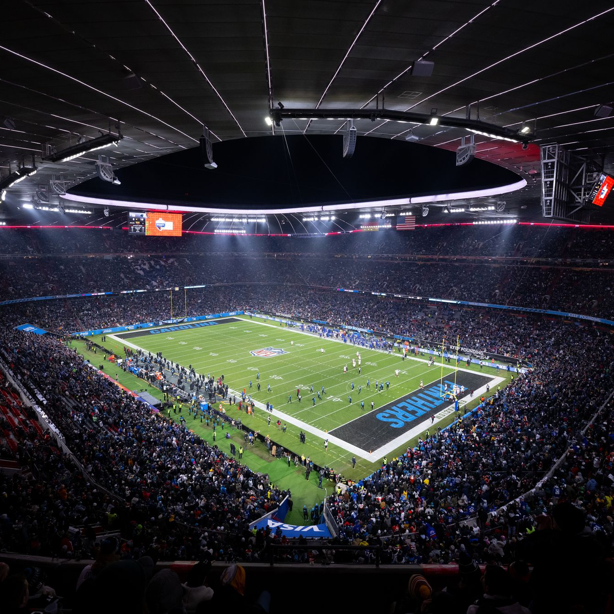 Die NFL kehrt 2026 wieder mit einem Gastspiel in die Münchner Allianz Arena zurück. (Archivbild) - Foto: Sven Hoppe/dpa