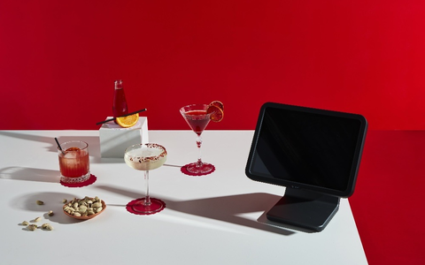 Erst über Lebkuchen meckern, dann schon Weihnachtsfeier planen - Deutsche starten früh ins Fest / Lightspeed-Umfrage zeigt: Preis spielt die Hauptrolle, zwei Drittel feiern mehrfach, aber günstig - Foto: presseportal.de