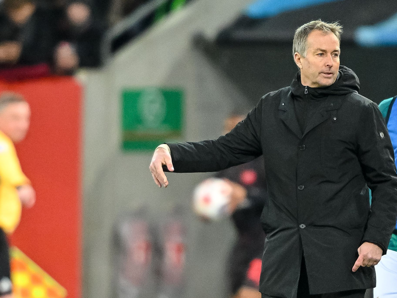 Steht gegen Newcastle nicht an der Seitenlinie: Kasper Hjulmand. (Archivbild)  - Foto: Harry Langer/dpa