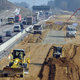 Verkehrsprojekte sollen schneller umgesetzt werden. (Archivbild) - Foto: Stefan Puchner/dpa