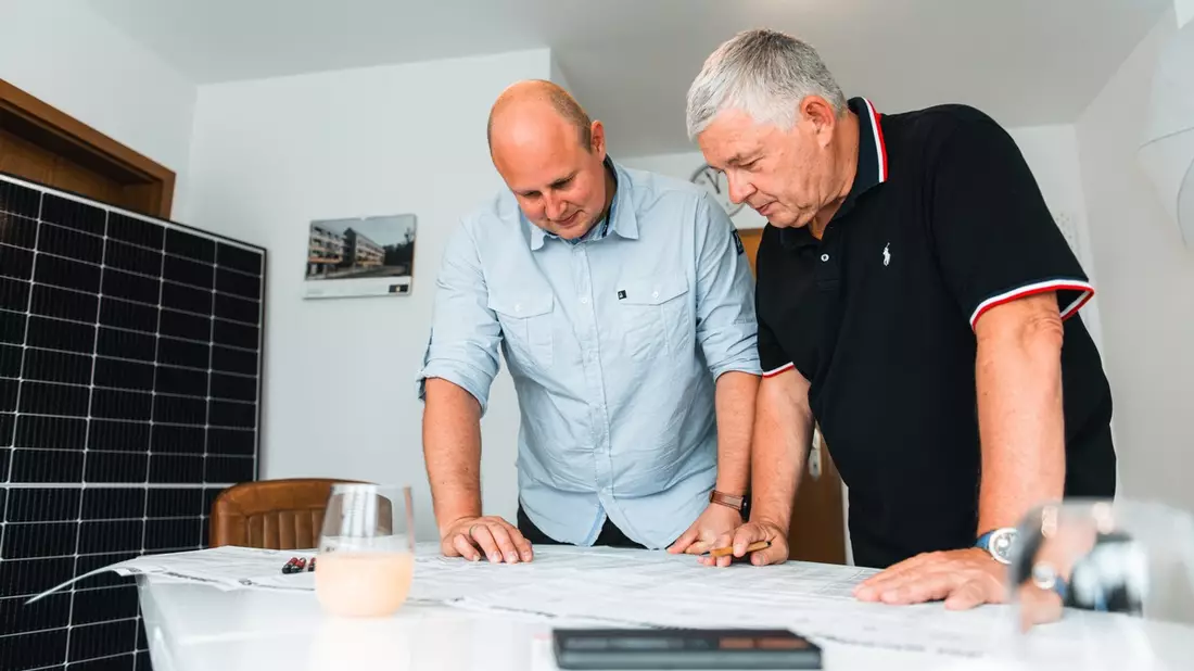 Vom Acker aufs Dach: Wie Ärzte und Apotheker jetzt klug in PV investieren - Bild: presseportal.de