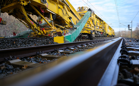 23 Milliarden Euro für die Modernisierung des Schienennetzes: «Mehr als die Hälfte des Geldes fließt in das Bestandsnetz.» (Archivbild) - Foto: Hendrik Schmidt/dpa