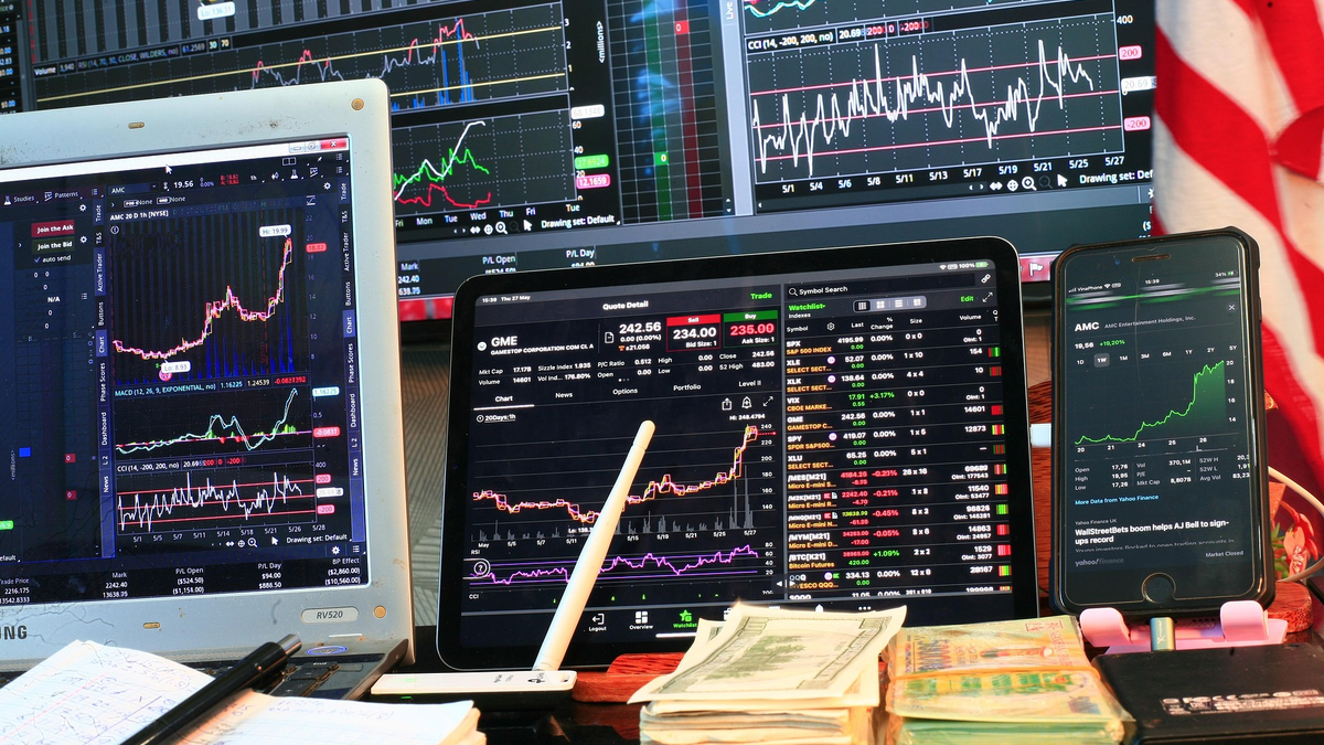 Intel, Corp, KI-Hoffnung, Investitionsoffensive, Wettbewerb, Nvidia, TSMC, Intel-Aktie, Euphorie, KI-Chips - Foto: THN