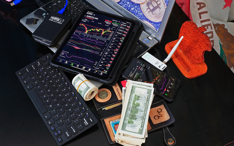 charts-6531107_1920.jpg - Foto: THN