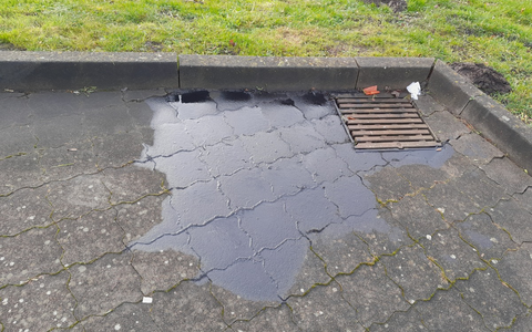 POL-FL: Risum-Lindholm: Motoröl in Gully entleert - Zeugen gesucht - Foto: presseportal.de