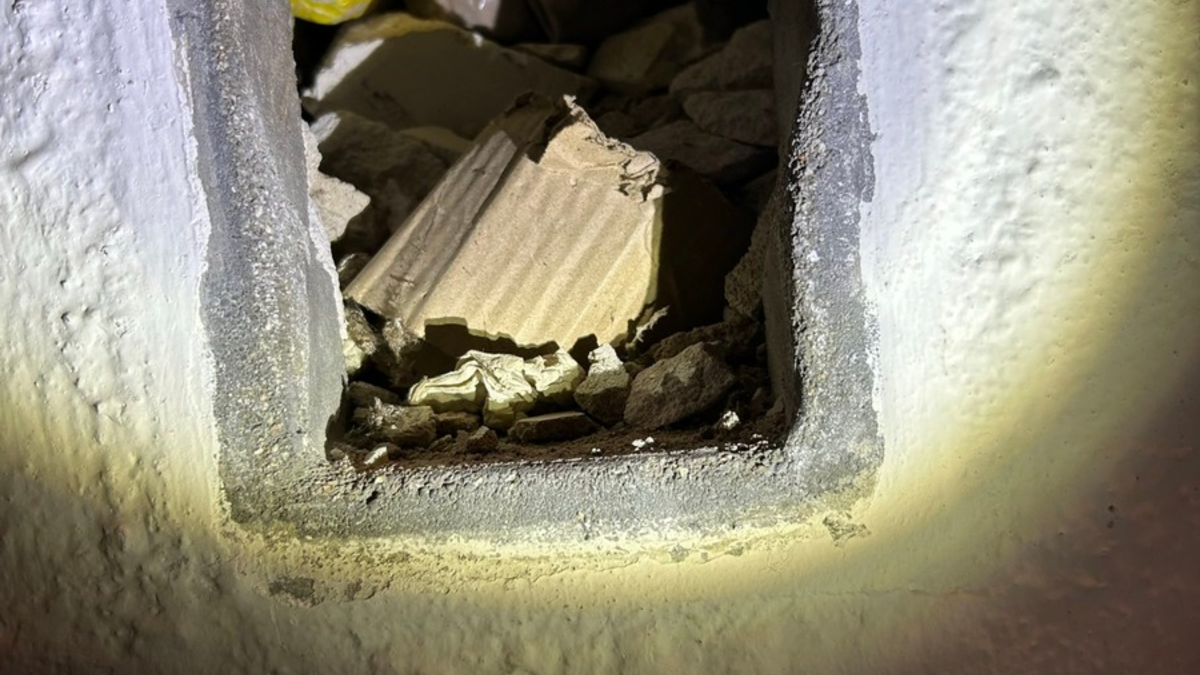 ZOLL-HH: Zoll zieht Drogenhändler in Kiel aus dem Verkehr, Tatverdächtige Brüder wurden festgenommen - Foto: presseportal.de