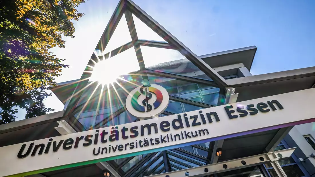 Bei den Ermittlungen gegen einen ehemaligen Krankenpfleger der Uni-Klinik Essen wurden mutmaßliche Opfer identifiziert. (Symbolfoto) - Bild: Christoph Reichwein/dpa