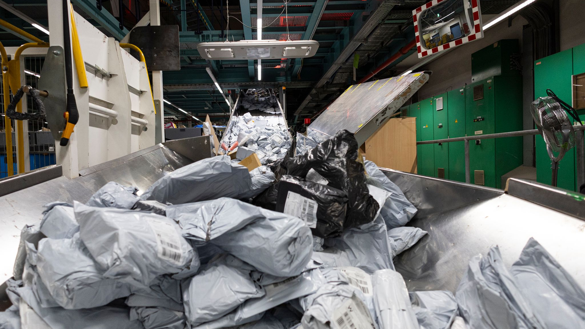 Ob günstige Produkte durch die neuen Vorgaben der EU teurer werden, dürfte abzuwarten bleiben. - Foto: Hannes P Albert/dpa