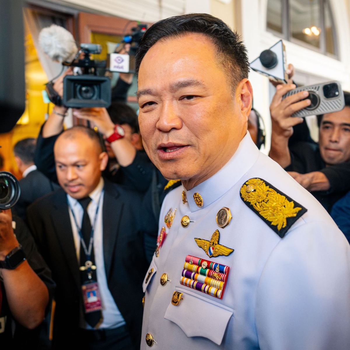 Derzeit lehnt der thailändische RegierungschefAnutin Charnvirakul eine Waffenruhe mit Kambodscha ab. - Foto: Arnun Chonmahatrakool/AP/dpa