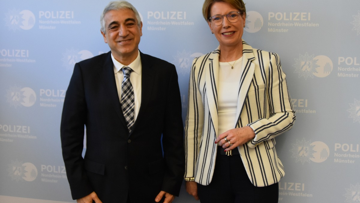 POL-MS: Antrittsbesuch: Türkischer Generalkonsul zu Gast im Polizeipräsidium Münster - Foto: presseportal.de