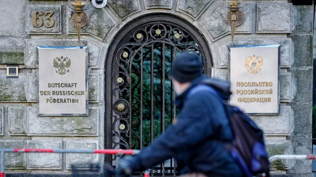 Die Bundesregierung ordnet dem russischen Militärgeheimdienstes GRU konkret zwei hybride Angriffe zu.  - Bild: Kay Nietfeld/dpa