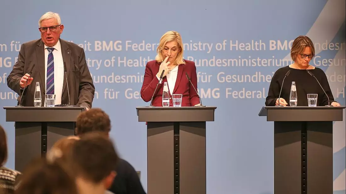 Laumann, Warken, Schlotzhaue am 11.12.2025 - Bild: über dts Nachrichtenagentur
