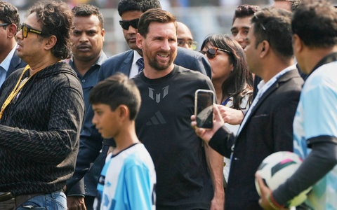 Am Rande der Tour von Lionel Messi in Indien gab es Ausschreitungen. - Foto: Bikas Das/AP/dpa Am Rande der Tour von Lionel Messi in Indien gab es Ausschreitungen. - Foto: Bikas Das/AP/dpa