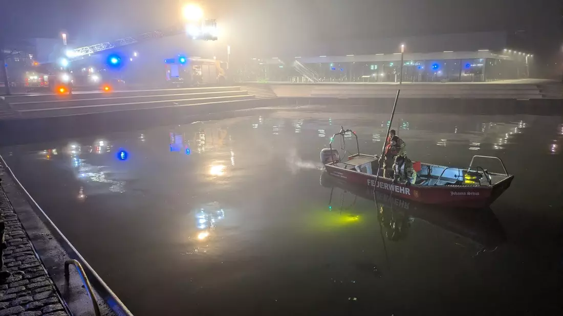 FW-KLE: Vermisste Person im Spoykanal gesucht - Bild: presseportal.de