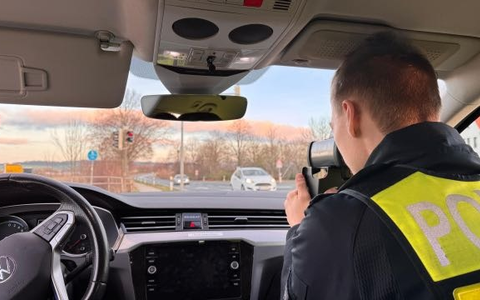 POL-HI: Geschwindigkeitsmessung in Groß Escherde - Foto: presseportal.de