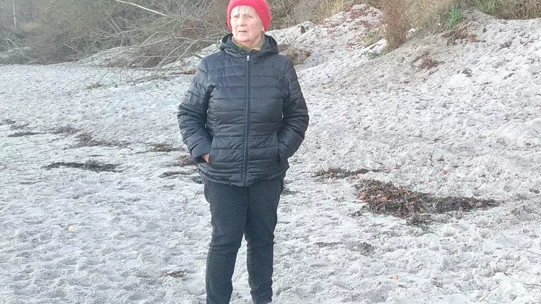 POL-KI: 251214.1 Hohwacht: Neue Fotos der vermissten 87-jährigen Frau - Folgemeldung zu 251213.1 - Bild: presseportal.de