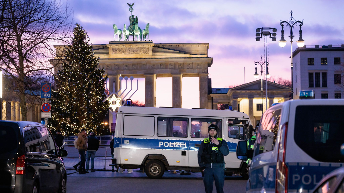 Die Gespräche in Berlin könnten eine entscheidende Phase der Friedensverhandlungen für die Ukraine einleiten. - Foto: Carsten Koall/dpa