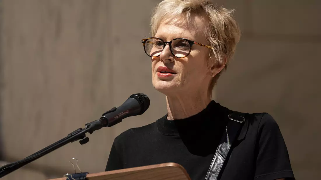 Siri Hustvedt schreibt über ihre Liebe zu Paul Auster. (Archivbild) - Bild: Yuki Iwamura/FR171758 AP/dpa