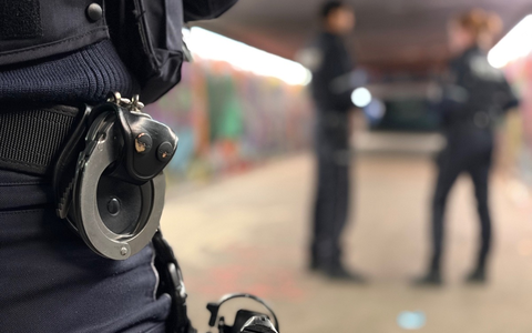 POL-HA: Erst Festnahme nach Haftbefehl, dann Drogen- und Messerfund - Schwerpunktdienst der Polizei hält Wehringhausen sicher - Foto: presseportal.de