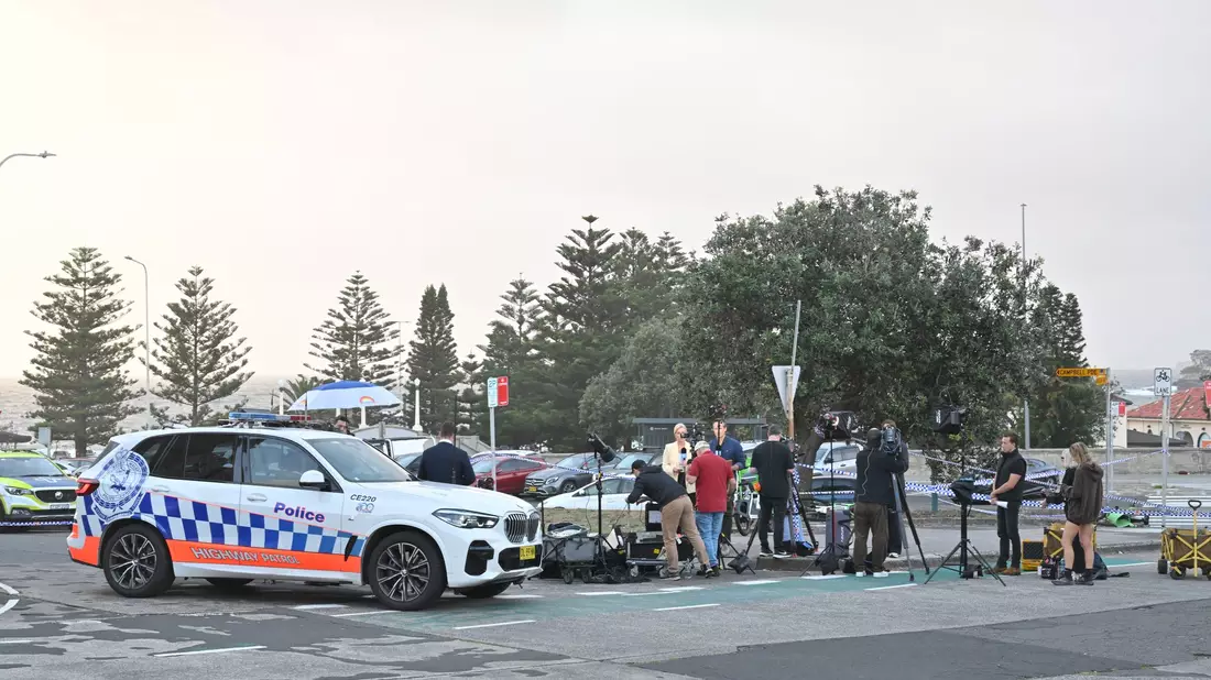 «Mein Sohn ist ein Held», sagt Vater Mohamed Fateh Al Ahmed dem australischen Sender ABC. - Bild: Mick Tsikas/AAP/dpa