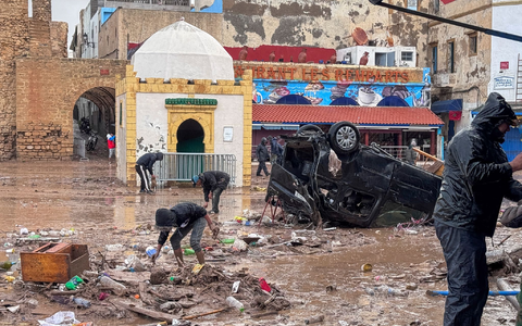 Die Regenfälle führten in der Provinz Safi zu schweren Überschwemmungen. - Foto: Abderrazak Gouach/AP/dpa