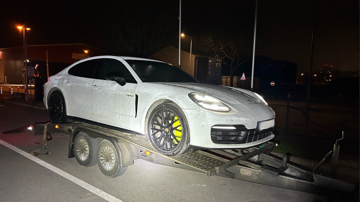 HZA-HN: Teurer Freundschaftsdienst / Weißer Sportwagen vom Zoll sichergestellt - Foto: presseportal.de