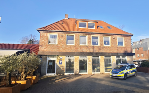 POL-AUR: Wiesmoor - Polizeistation kehrt in ursprüngliches Gebäude zurück - Foto: presseportal.de