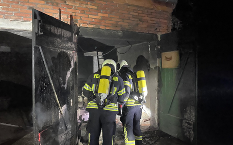 FW-AUR: Zwei Einsatzstellen inmitten der Stadt - Foto: presseportal.de