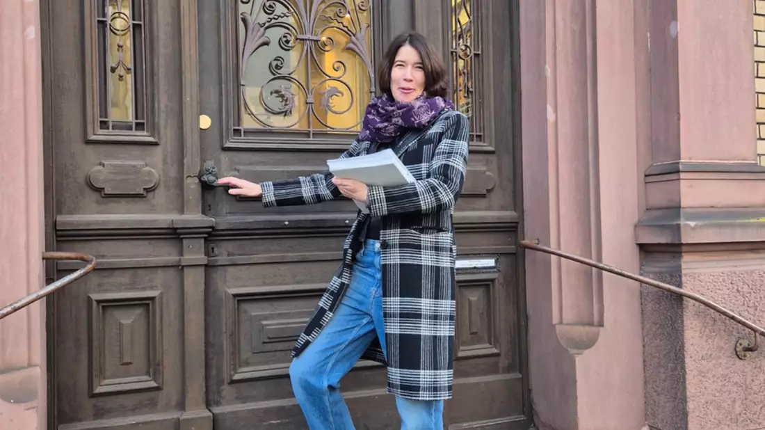 Volt Koblenz nimmt erste Hürde auf dem Weg zur Landtagswahl / Bühring und Kunz haben erforderliche Unterstützungsunterschriften erhalten / Persönliche Übergabe an die Wahlbüros in Koblenz und Lahnstein - Bild: presseportal.de