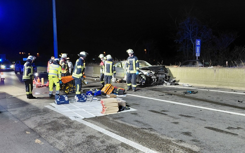 FW-BN: Fünf Verletzte bei Verkehrsunfall auf der A 565 - Foto: presseportal.de