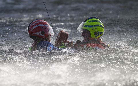 2024 starben nach DLRG-Angaben 411 Menschen in deutschen Gewässern. (Archivbild) - Foto: Robert Michael/dpa