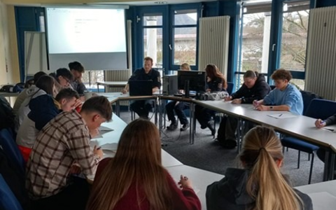 POL-PDMY: Bewerbertraining bei der Polizeiinspektion Cochem - Foto: presseportal.de