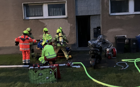 FW Ratingen: FW Ratingen: - Person aus verrauchter Wohnung gerettet - Foto: presseportal.de