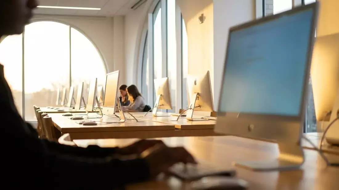 Globale Offensive gegen die digitale Spaltung - Bild: über boerse-global.de