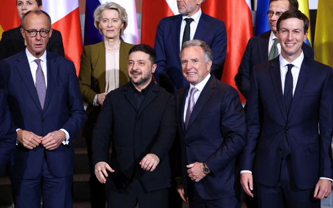 Das Ringen um ein mögliches Ende des Ukraine-Kriegs soll laut Berichten demnächst mit Gesprächen in Miami weitergehen. (Archiv) - Foto: Lisi Niesner/Reuters/Pool/dpa