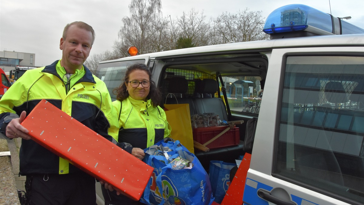 POL-MS: 40 Jahre Weihnachtsspendenaktion - Angehörige der Polizei Münster spenden mehr als 4000 Euro für die Kinderneurologie des UKM - Foto: presseportal.de
