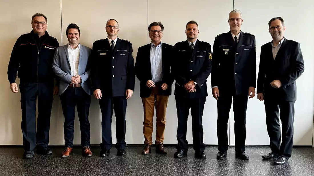 POL-KN: (Gottmadingen, Rielasingen-Worblingen, Lkr. Konstanz) Amtseinführungen der neuen Leiter der Polizeiposten Gottmadingen und Rielasingen-Worblingen (16./17.12.2025) - Bild: presseportal.de