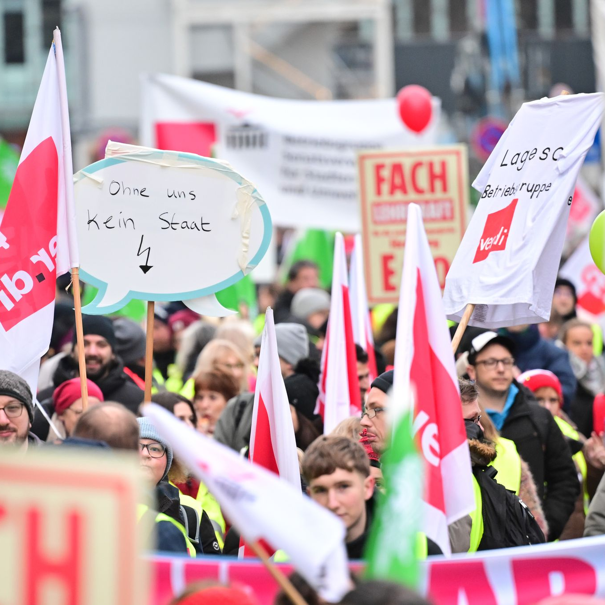 Warnstreik in der Hauptstadt. - Foto: Sebastian Christoph Gollnow/dpa