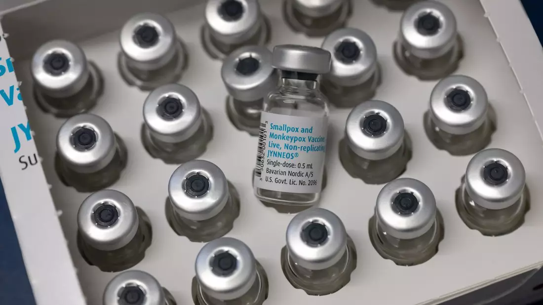 Eine Mpox-Impfung wird auch Sexarbeiterinnen und Sexarbeitern empfohlen. (Symbolbild) - Bild: Sven Hoppe/dpa/dpa-tmn