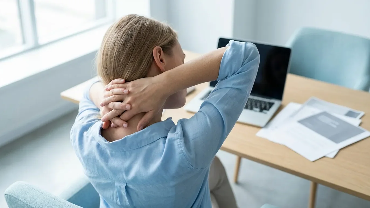 TK-Report: Stress erreicht Rekordwert und schlägt auf den Nacken - Foto: über boerse-global.de