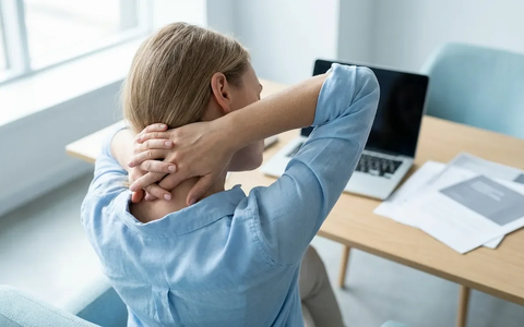 TK-Report: Stress erreicht Rekordwert und schlägt auf den Nacken - Foto: über boerse-global.de