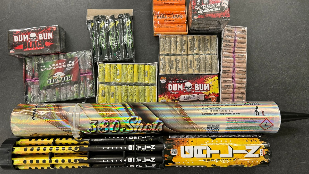 HZA-HH: 6000 Feuerwerkskörper durch den Hamburger Zoll sichergestellt//Zoll warnt vor gefährlichem Feuerwerk aus dem Ausland - Foto: presseportal.de